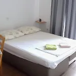 Apartment 15