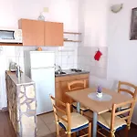 15 Makarska