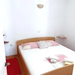 15 Apartment *