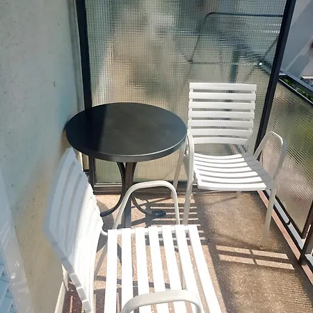 Apartment 15 *